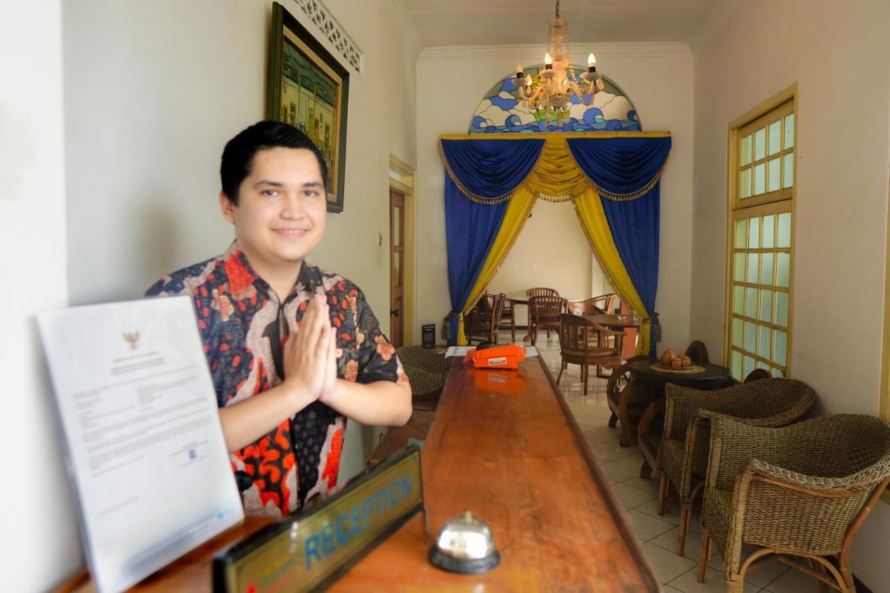 Hotel Tulips Yogyakarta Exterior foto