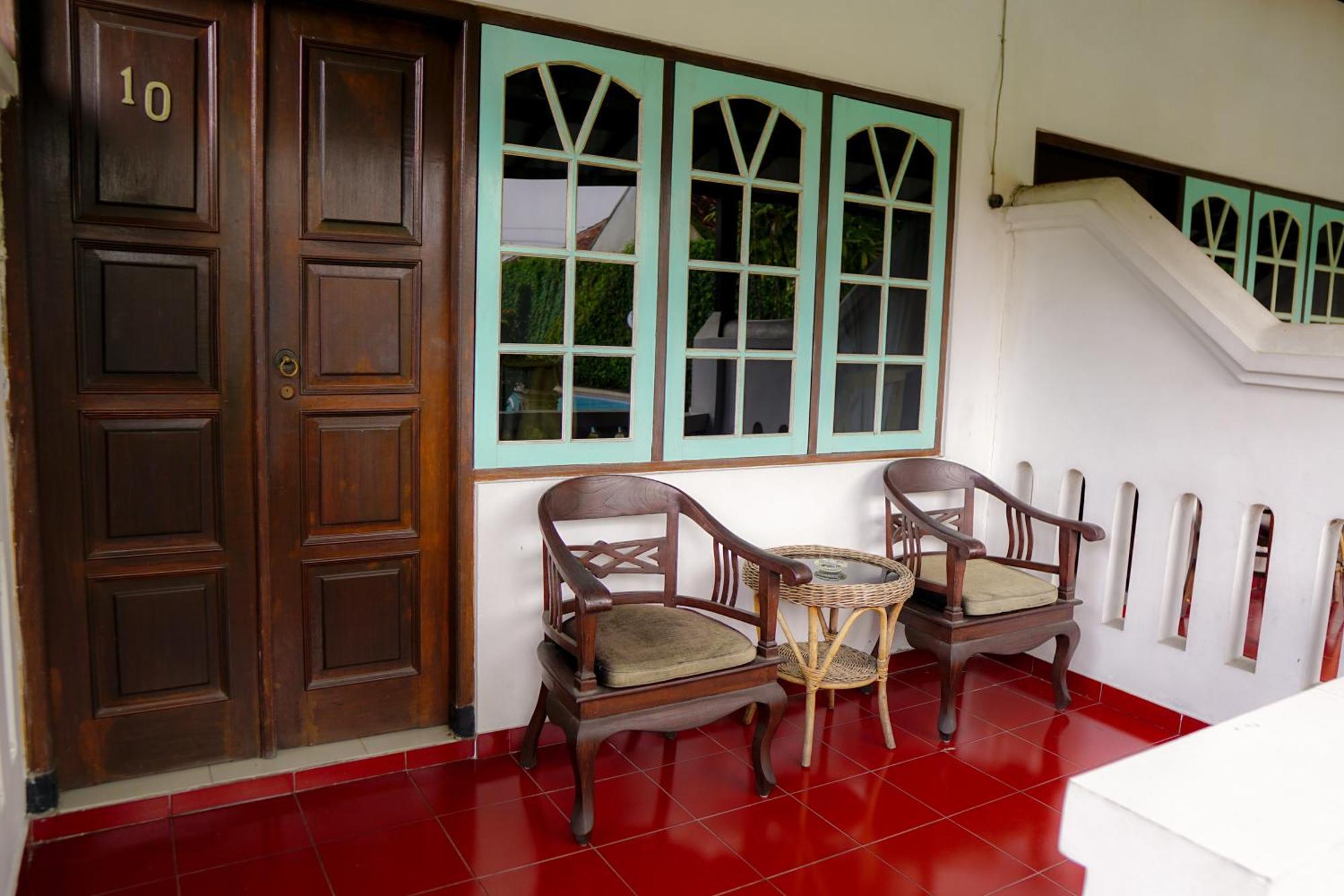 Hotel Tulips Yogyakarta Exterior foto